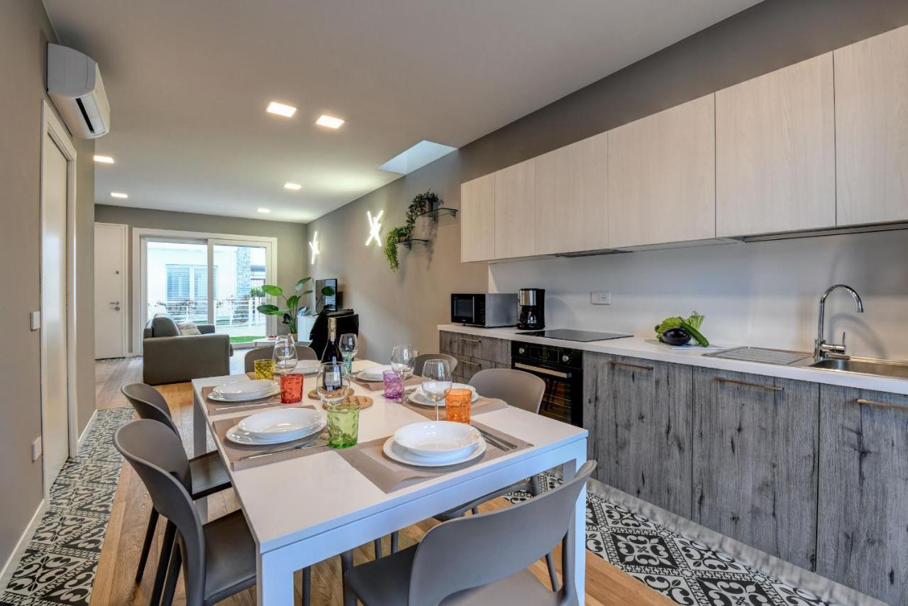 Villette Dolci Luxury Homes بسكييرا ديل غاردا المظهر الخارجي الصورة
