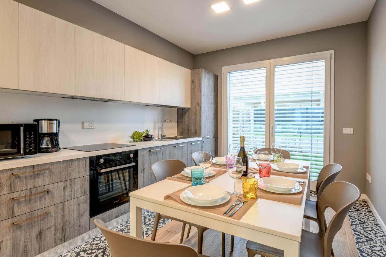 Villette Dolci Luxury Homes بسكييرا ديل غاردا المظهر الخارجي الصورة