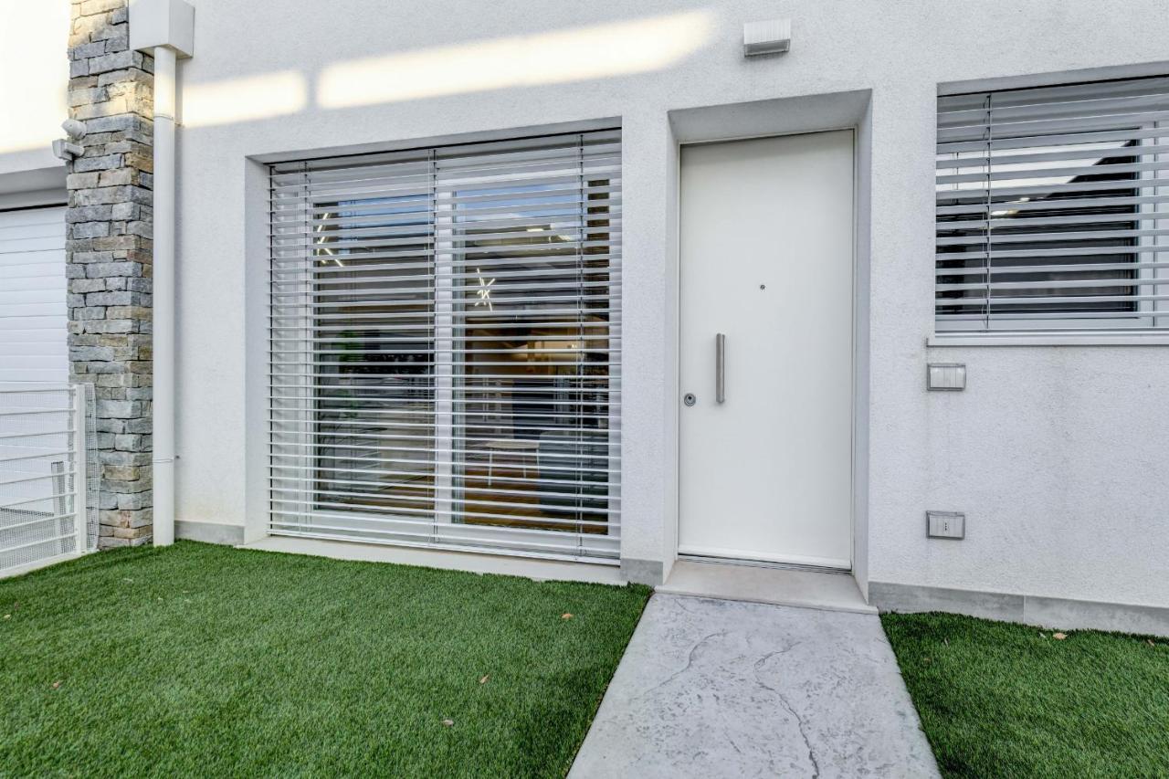 Villette Dolci Luxury Homes بسكييرا ديل غاردا المظهر الخارجي الصورة